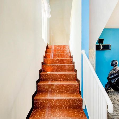 Oyo Life 3987 Kost Aditya Surabaya Luaran gambar