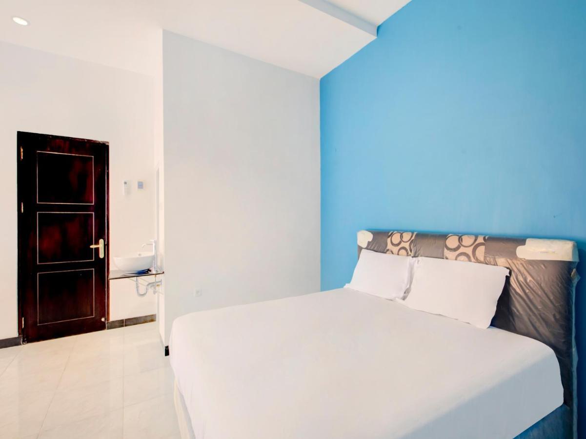 Oyo Life 3987 Kost Aditya Surabaya Luaran gambar