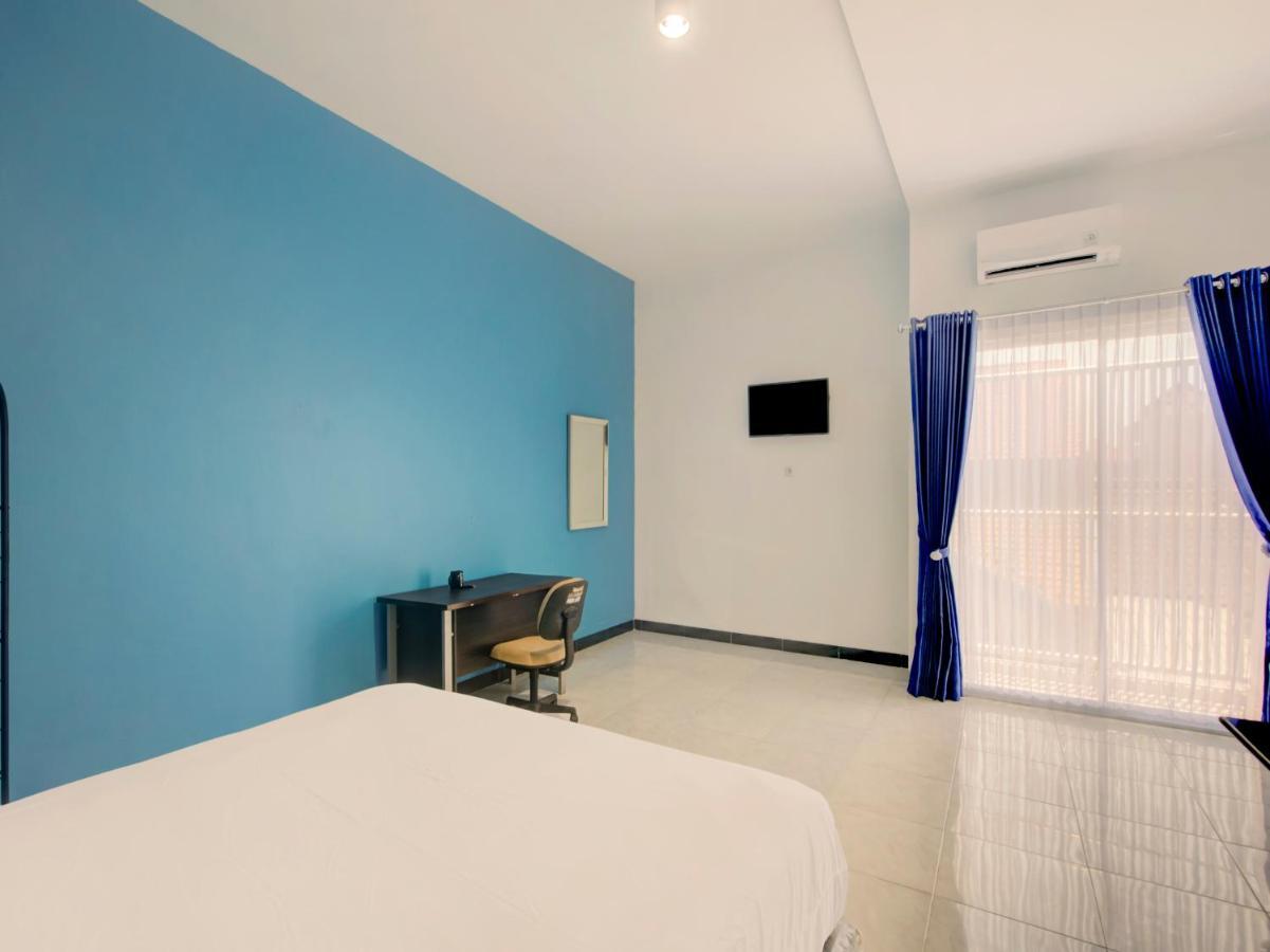 Oyo Life 3987 Kost Aditya Surabaya Luaran gambar