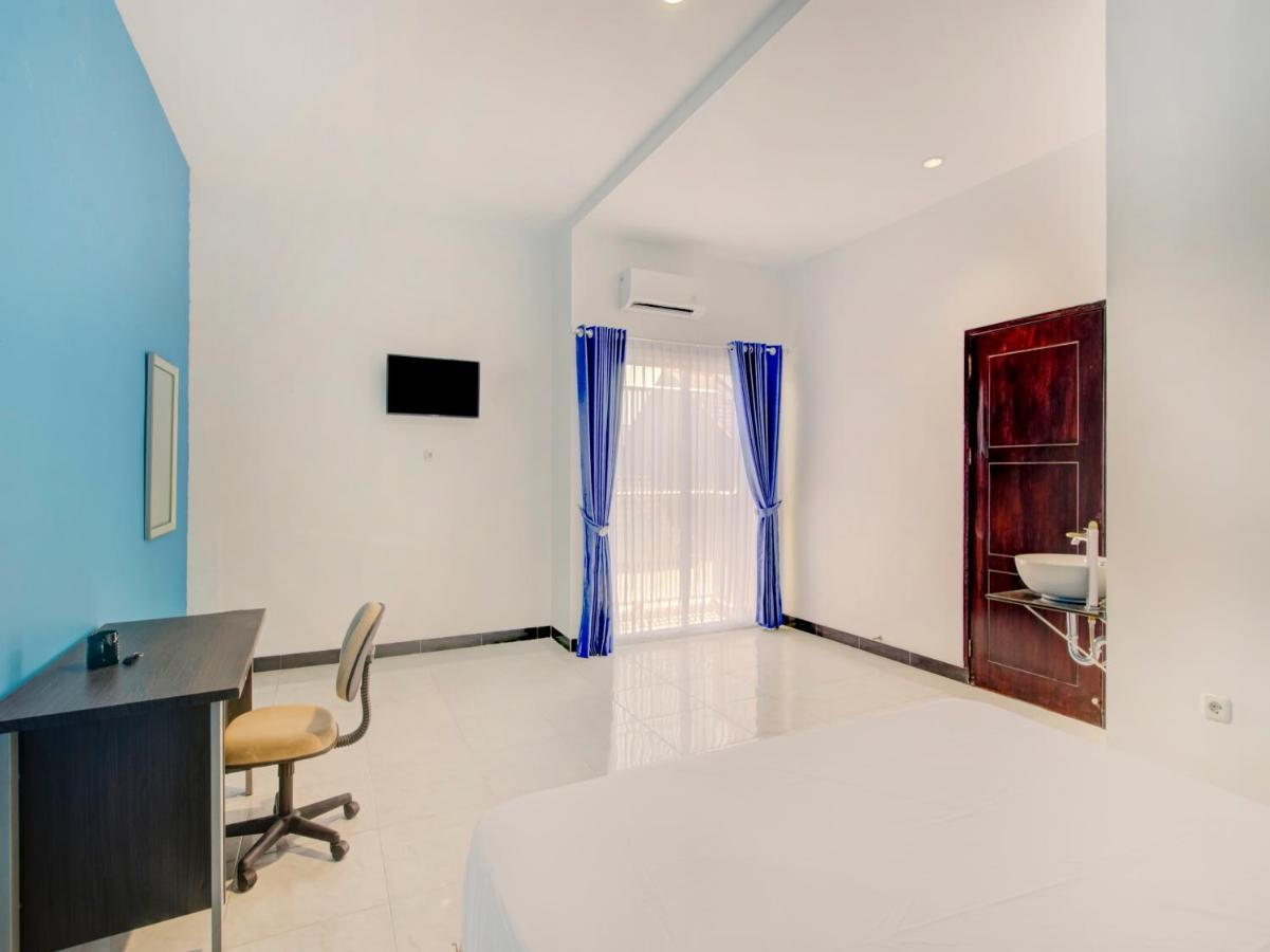 Oyo Life 3987 Kost Aditya Surabaya Luaran gambar