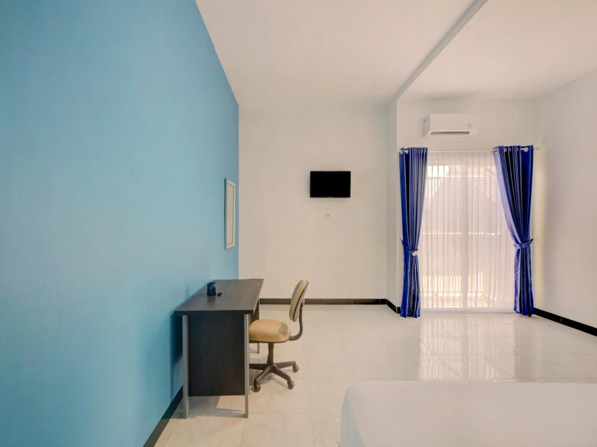 Oyo Life 3987 Kost Aditya Surabaya Luaran gambar